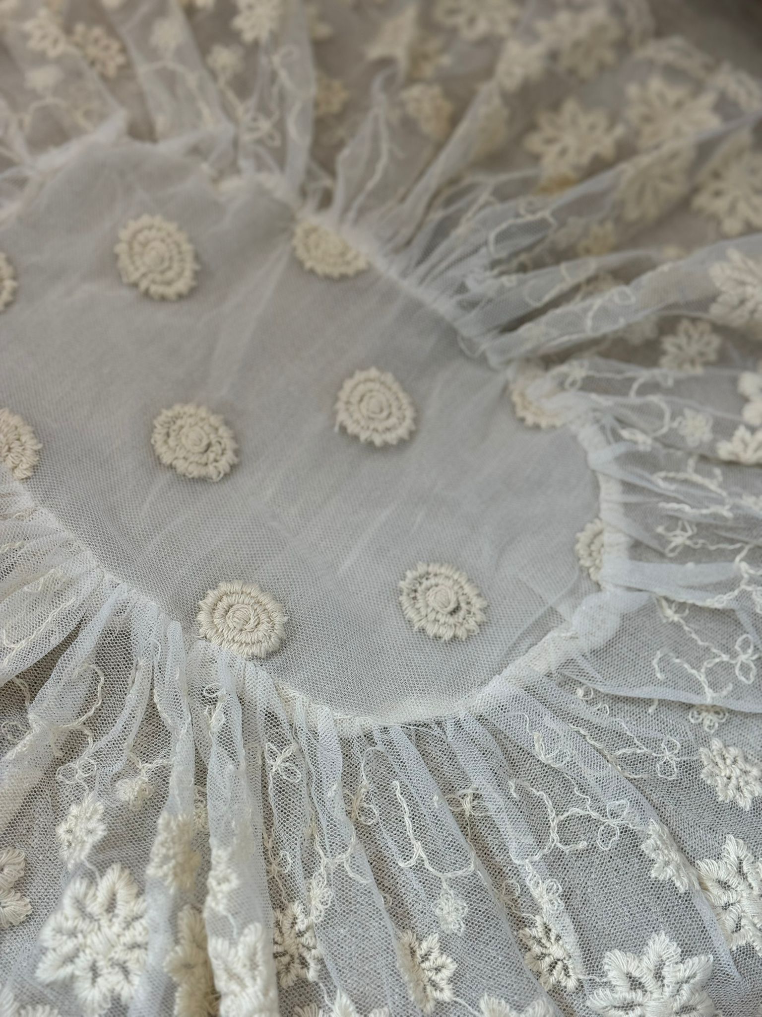 Tris centrini in pizzo ecru Angelica - 100x57+43x35 cm - L'Arte di Nacchi